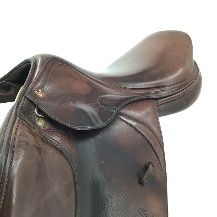 17" Prestige Meridith used close contact jumping saddle B