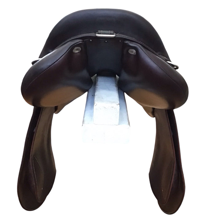 17" Devoucoux Biarritz O Medium Used Hunter/Jumper Saddle - H