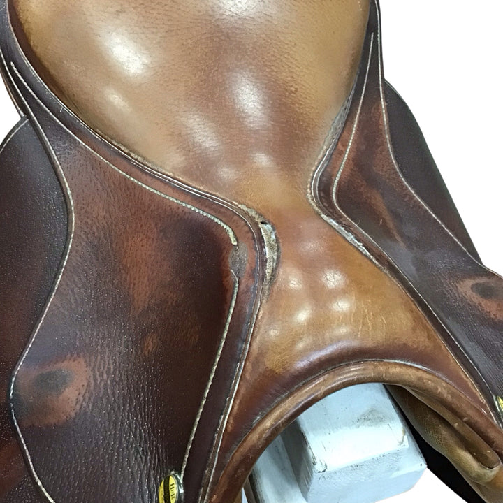 16.5" HDR Advantage Wide Used Hunter/Jumper Saddle - H
