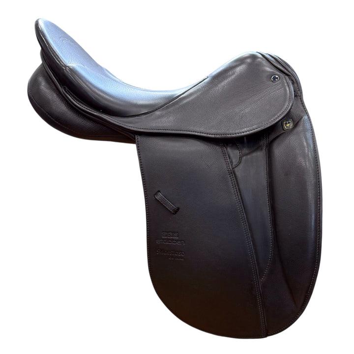 18" Stubben Maestoso De Luxe 28cm Med/Narrow Used Dressage Saddle - H