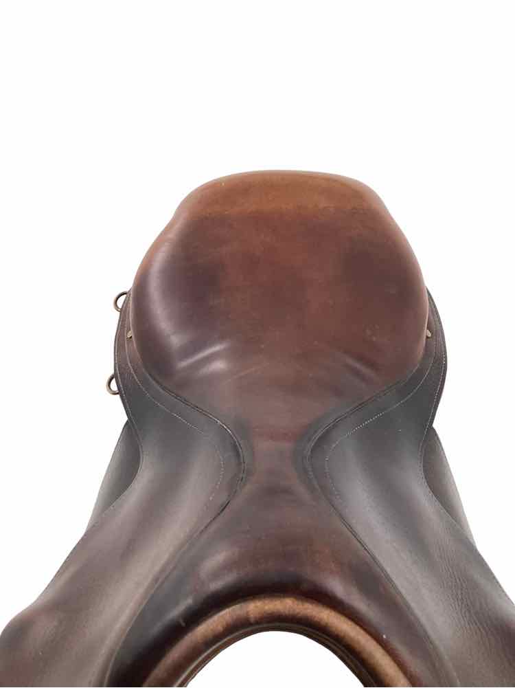 17" Beval DEVON  used close contact saddle