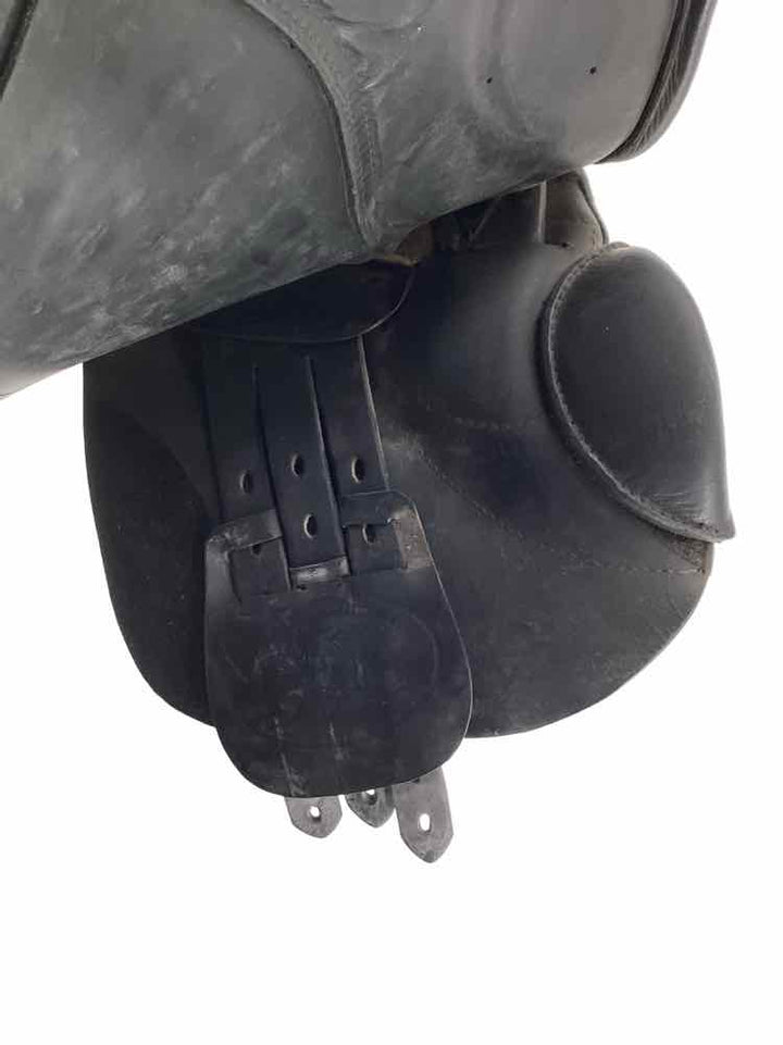 16.5" Jes Ride International used close contact saddle