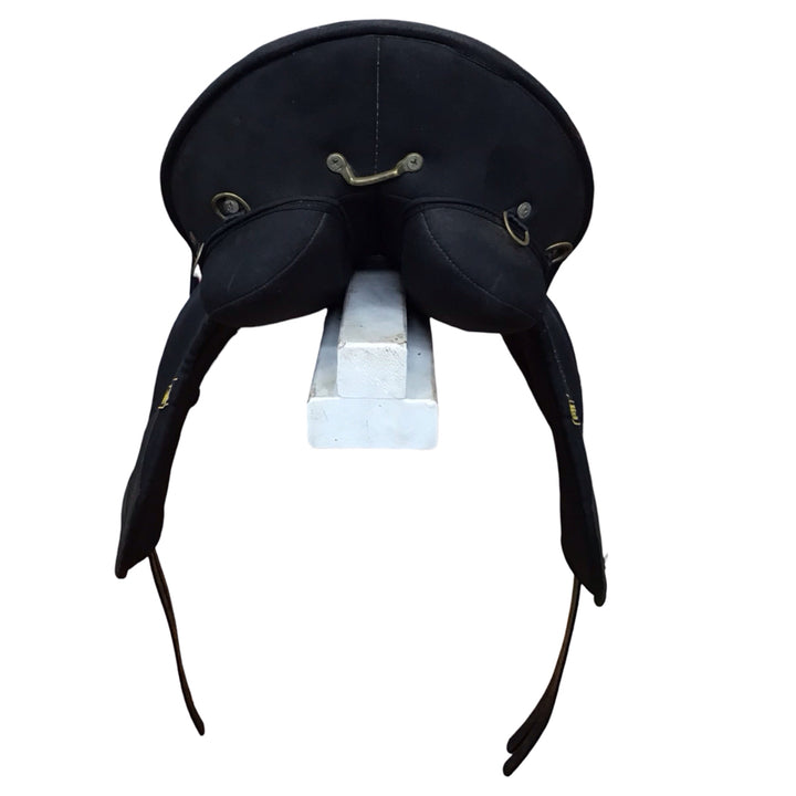 17" Wintec Trail Blazer Med/Narrow Used All Purpose Saddle - H