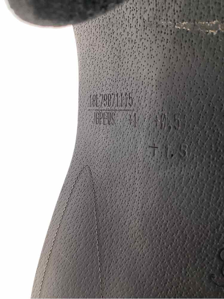 18" Equipe Grand Prix used close contact saddle
