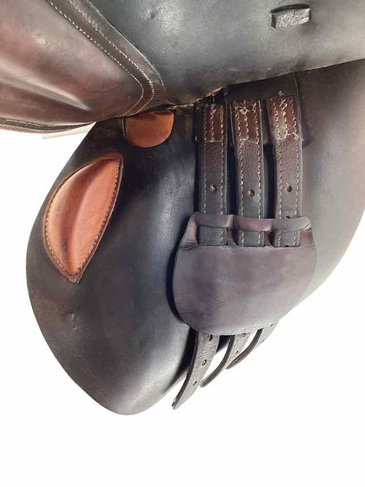 18" Cosby used close contact saddle B