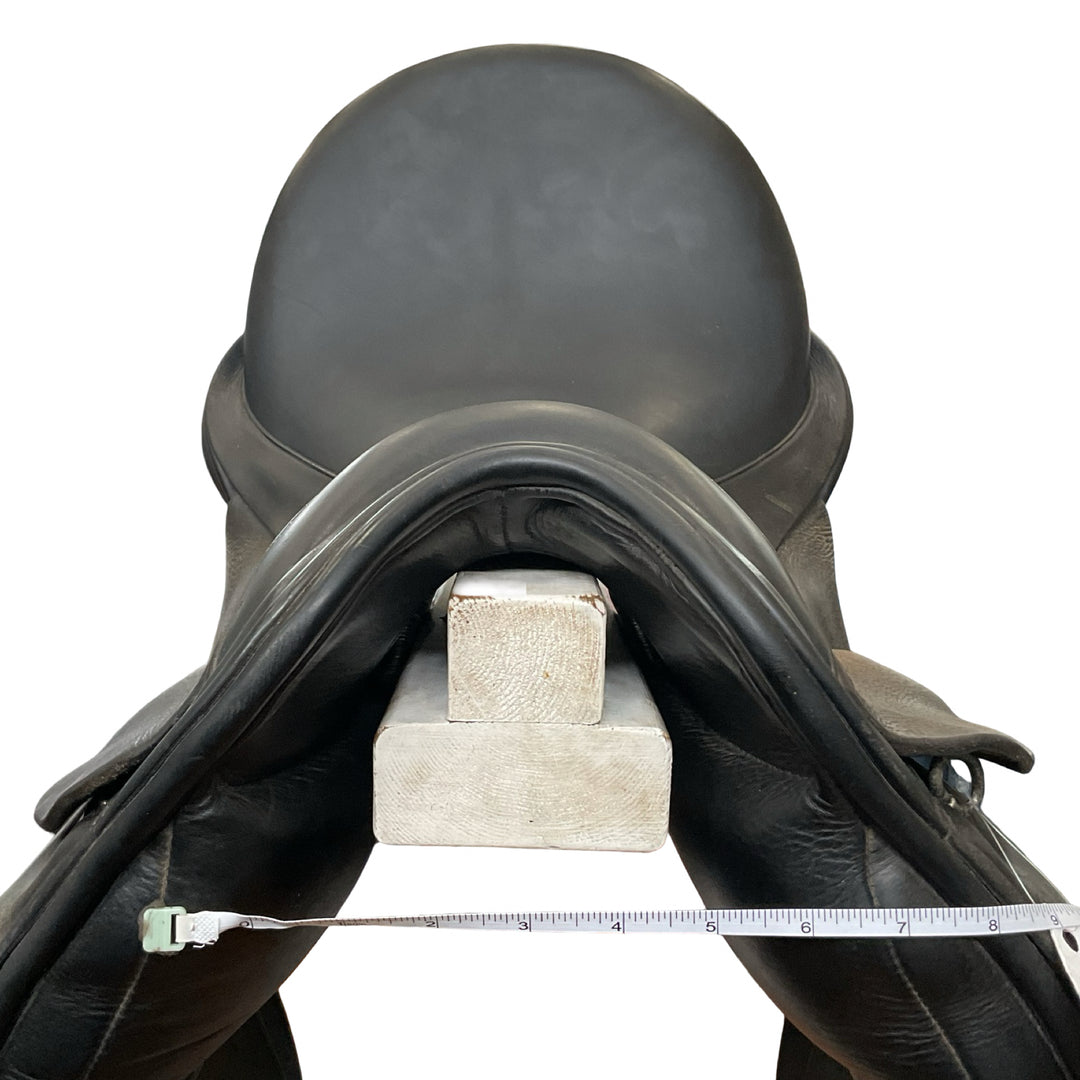 17.5" Trilogy Verago Elite Med/Wide Used Dressage Saddle