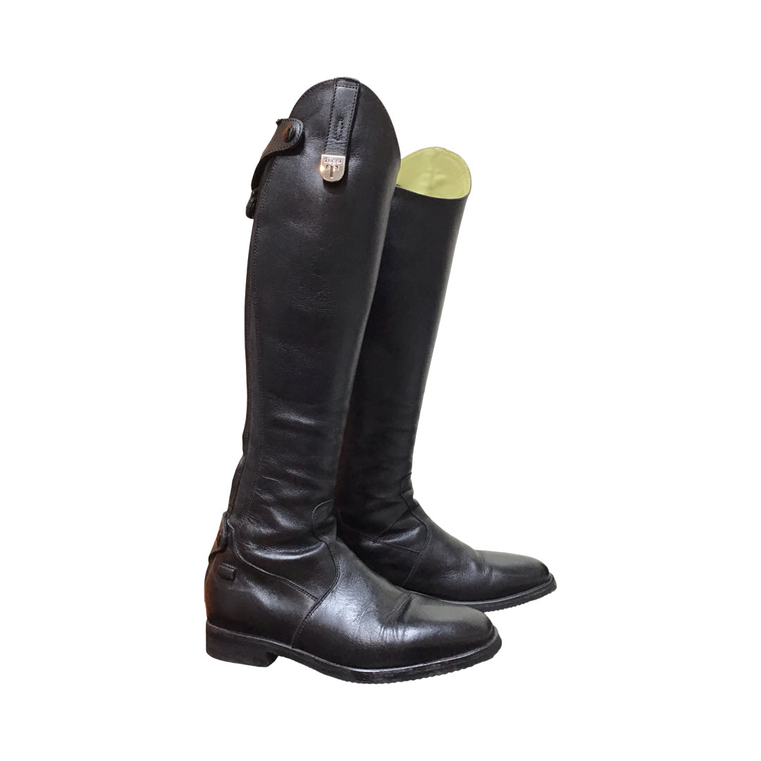 Best Deals on New & Used Horse Tack & Equestrian Consignment Apparel