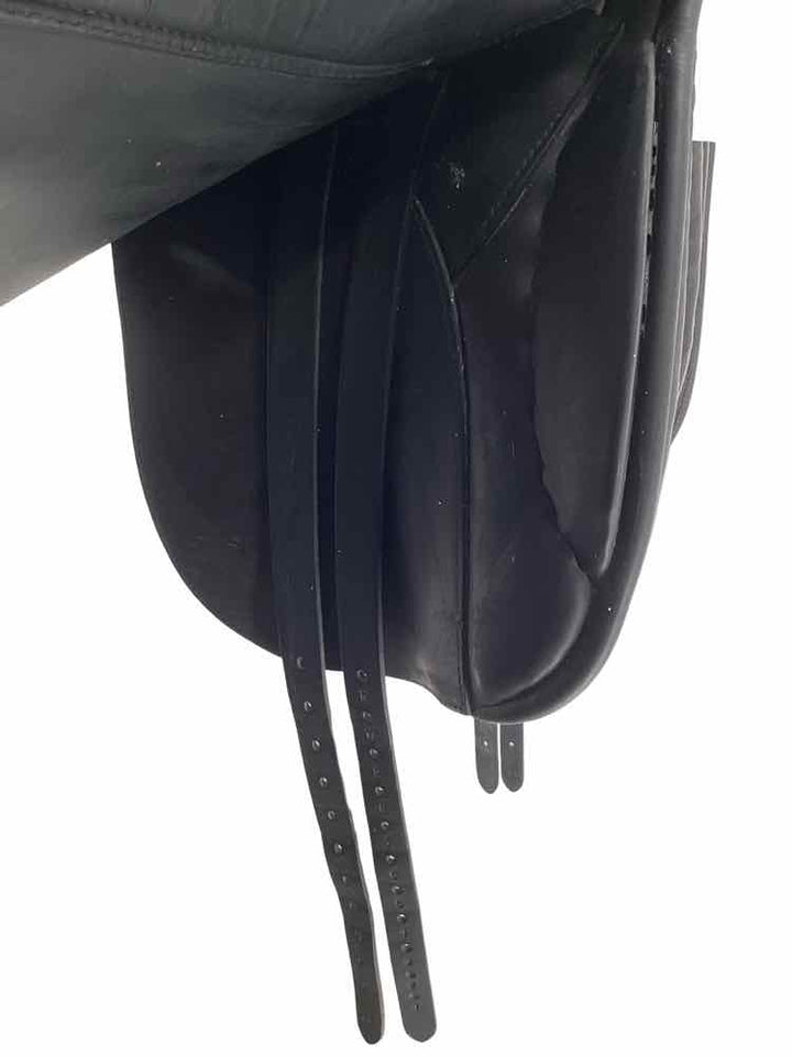 17.5" Karl Niedersuss used dressage saddle