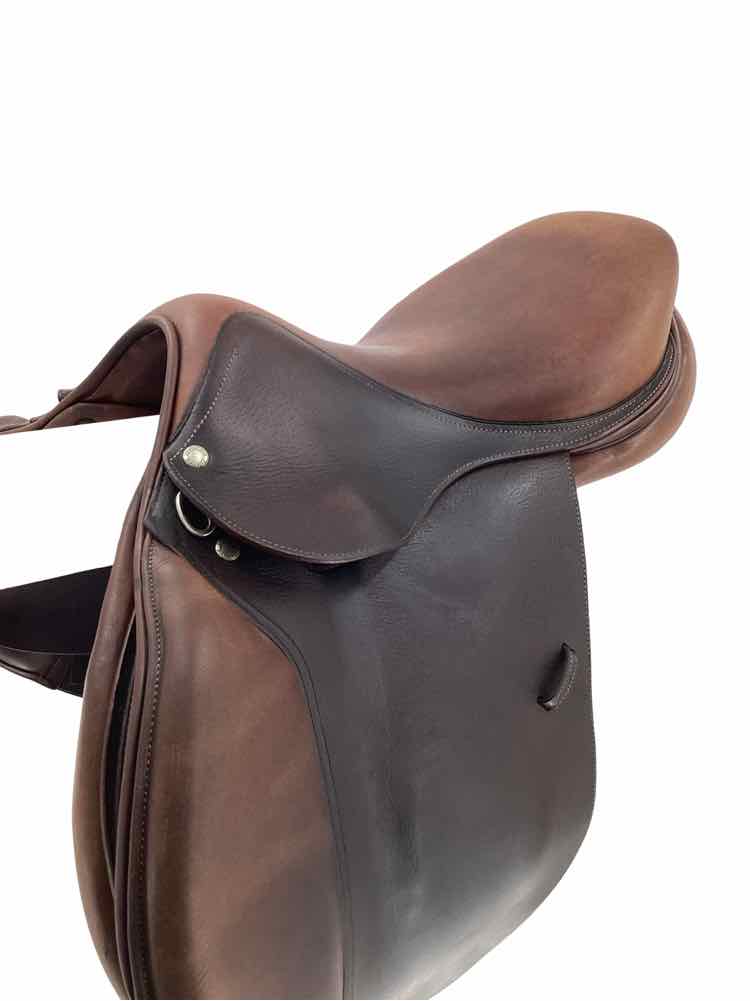 16.5" Devoucoux Socoa used close contact saddle B