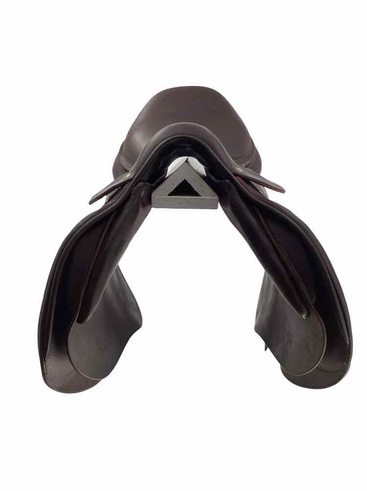 17" Devoucoux used close contact saddle