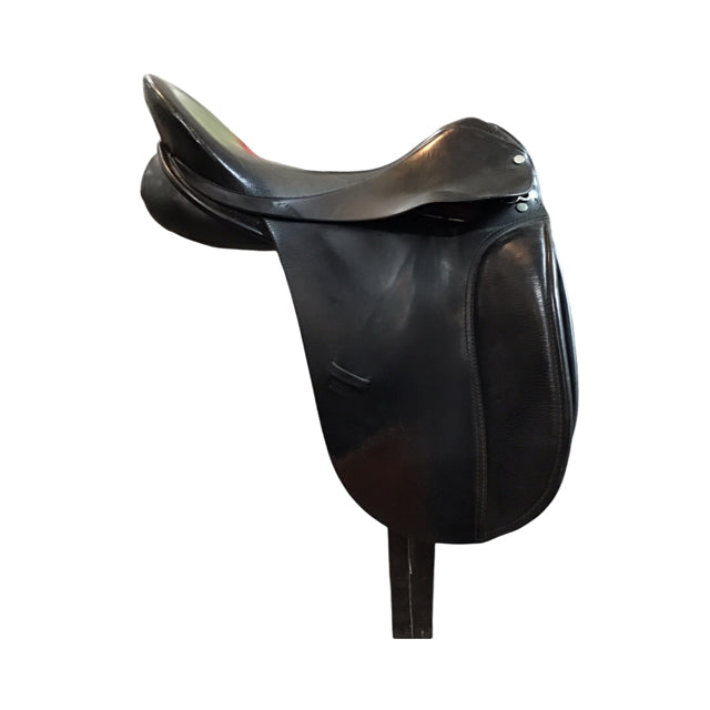 18" Centaur Medium Tree Used Dressage Saddle - C