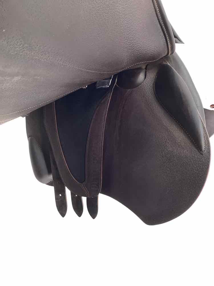 18" Devoucoux Biarritz used close contact saddle