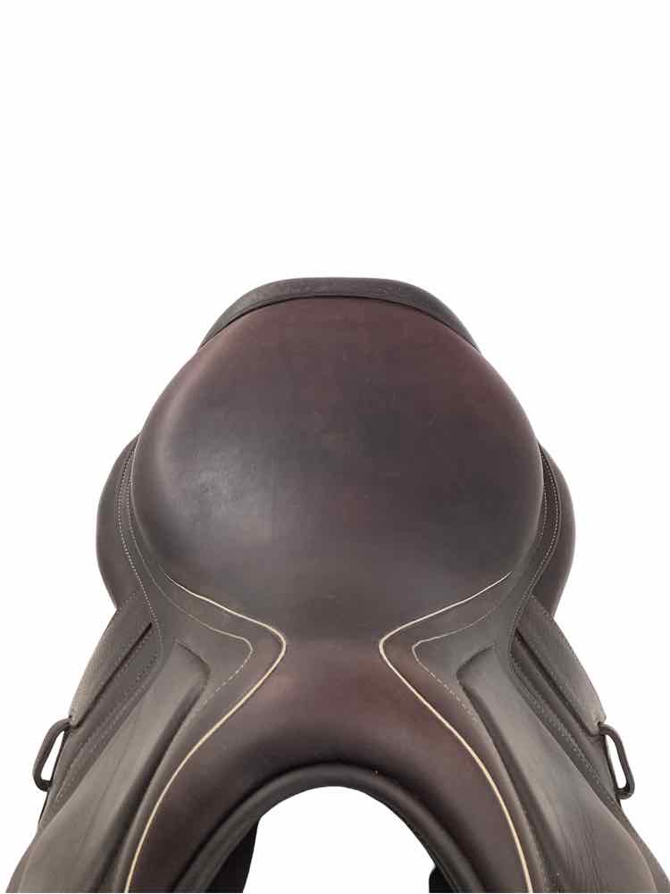 18" CWD used hunter jumper saddle