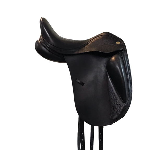 17" Kent & Masters HDS Medium Tree Used Dressage Saddle - C