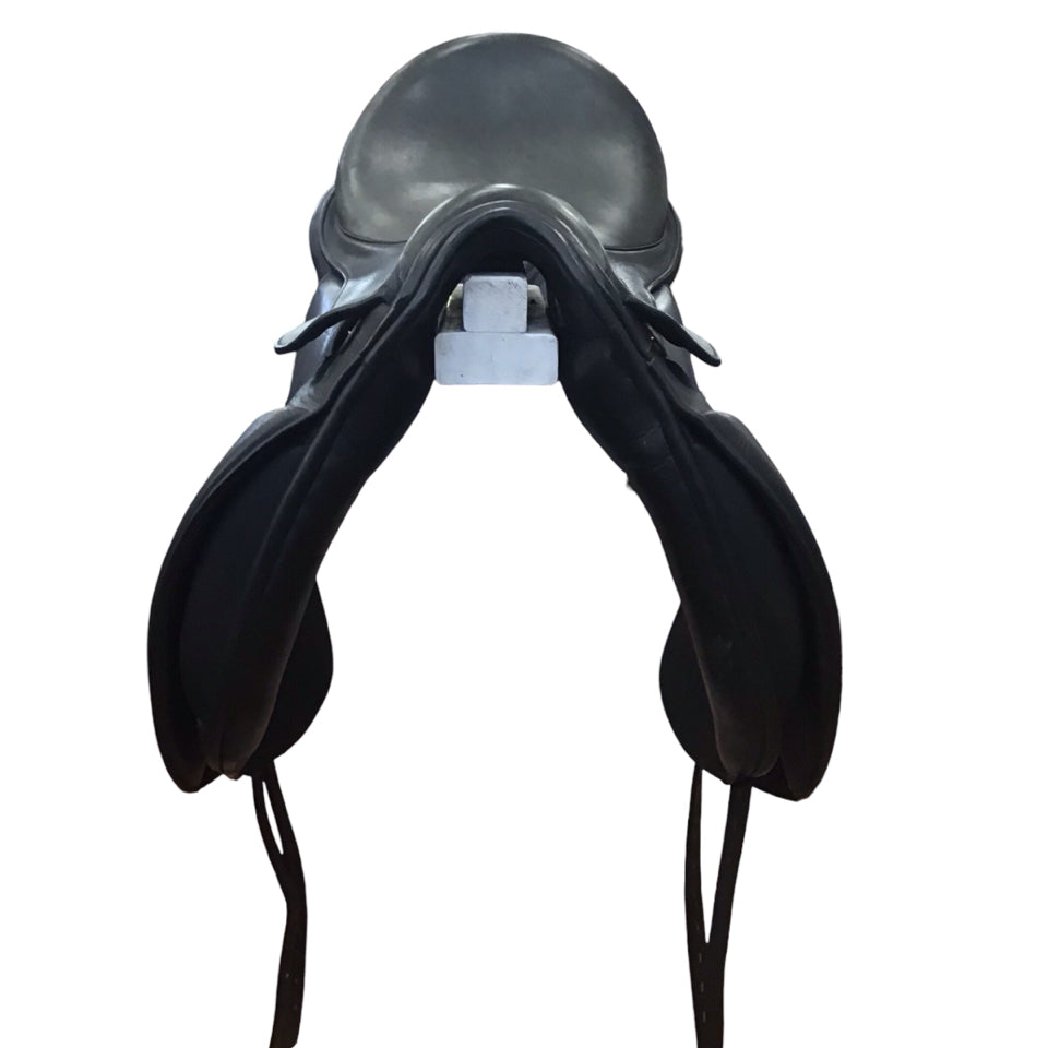 17.5" M. Toulouse Aachen Medium Used Dressage Saddle - H