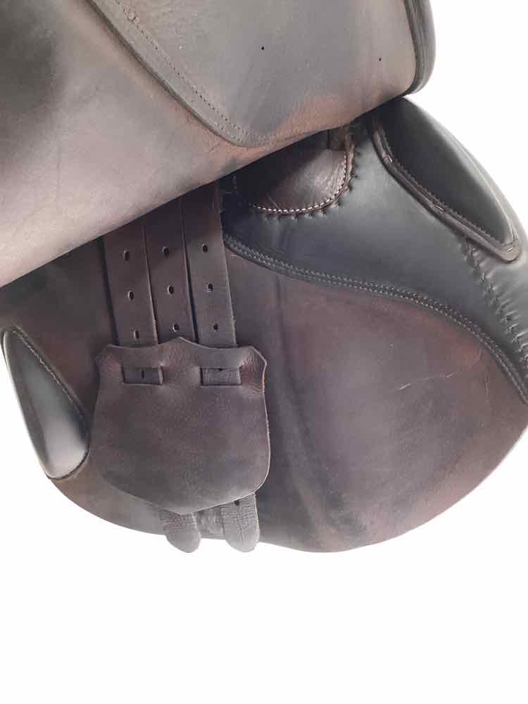 18" Butet used close contact saddle