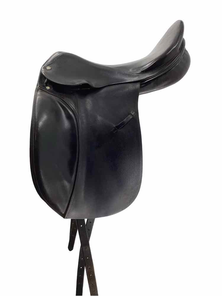 17" Fredy Roosli used dressage saddle