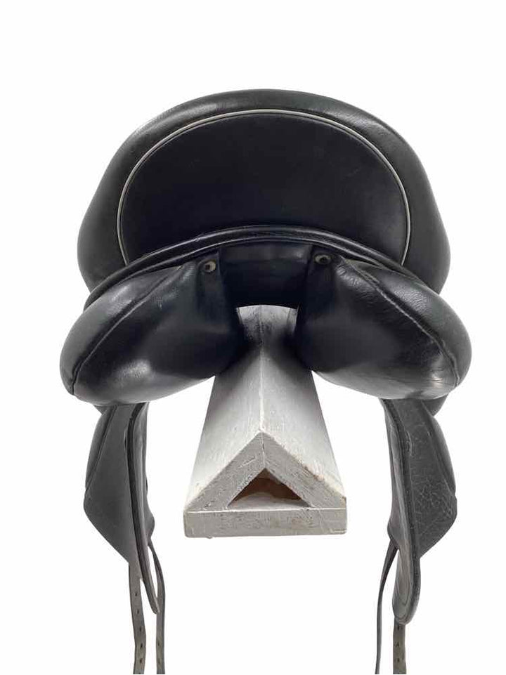 17.5" Custom Saddlery Wolfgang Solo used dressage saddle