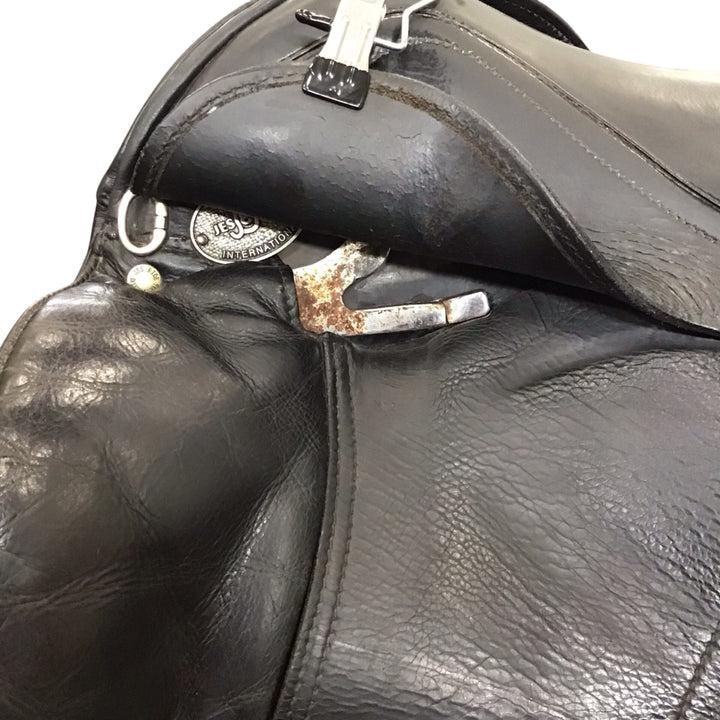 17" Schleese JES Ride International Elite Medium Used Dressage Saddle - H