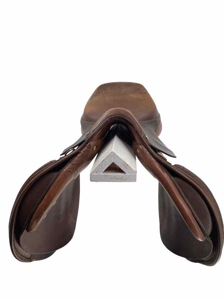 17" Dover Circuit used close contact saddle