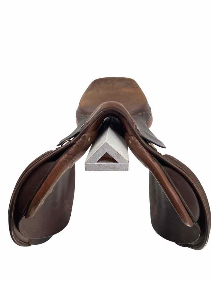 17" Dover Circuit used close contact saddle