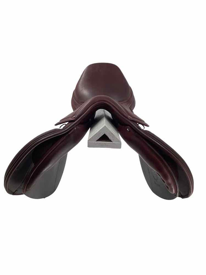 16.5" Royal Highness adjustable tree used close contact saddle