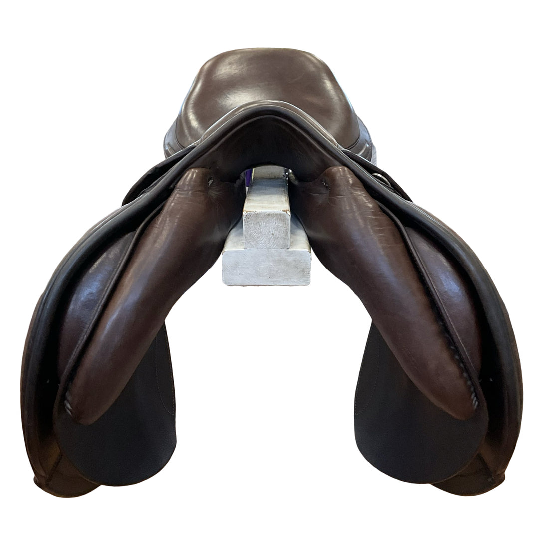 17.5" Intrepid International Pro-Trainer Adjustable Used Hunter/Jumper Saddle
