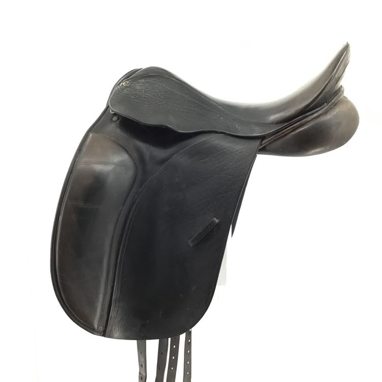 17.5" County Connection used dressage saddle B