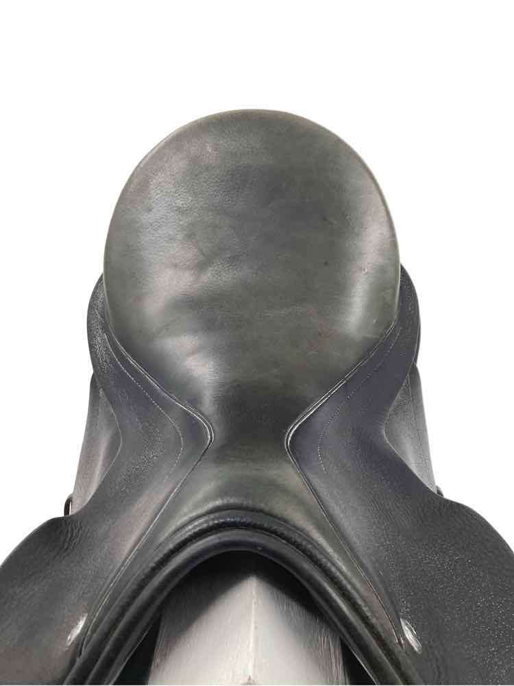 17" Walsall used dressage saddle