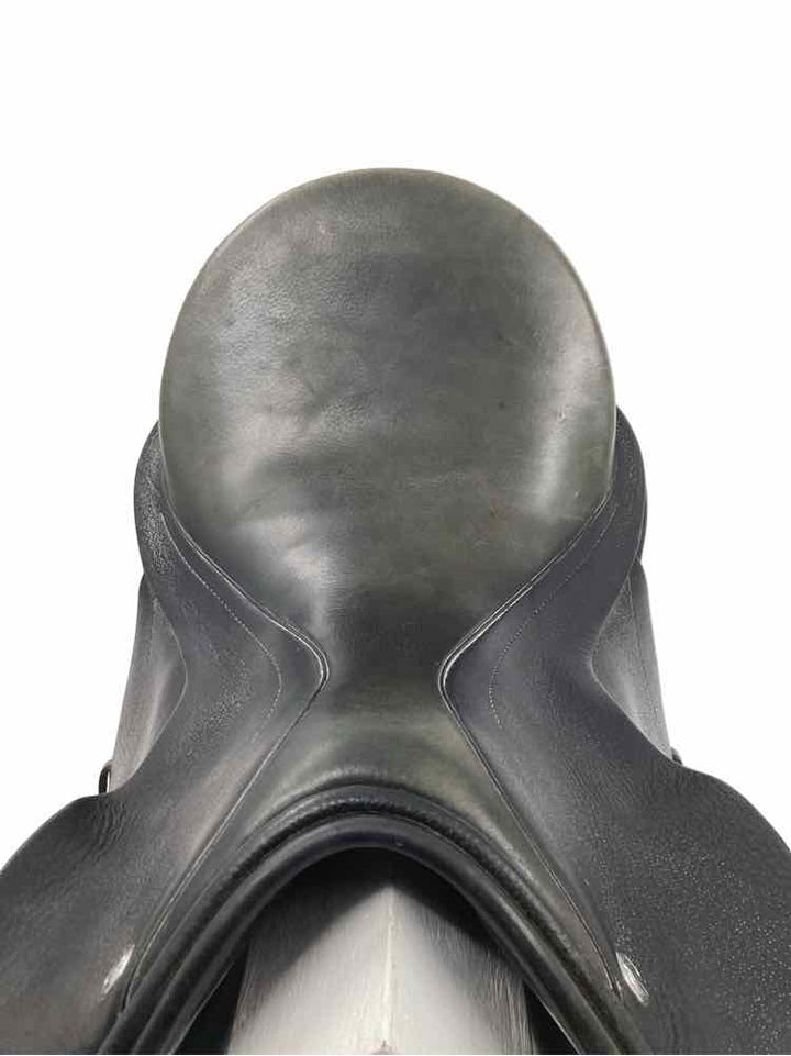 17" Walsall used dressage saddle