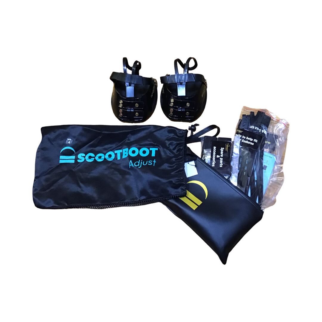 Scoot Boots SZ 4 Classic Hoof Boots (2) New
