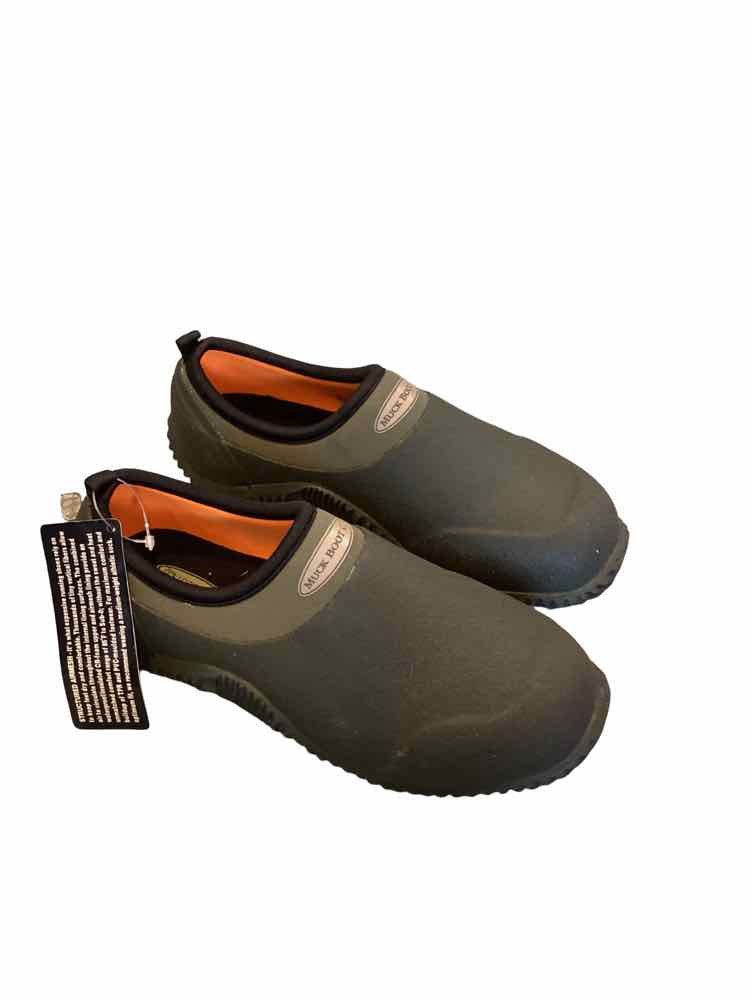 MUCK BOOT NEW ladies Muck boot size 5 Moss B