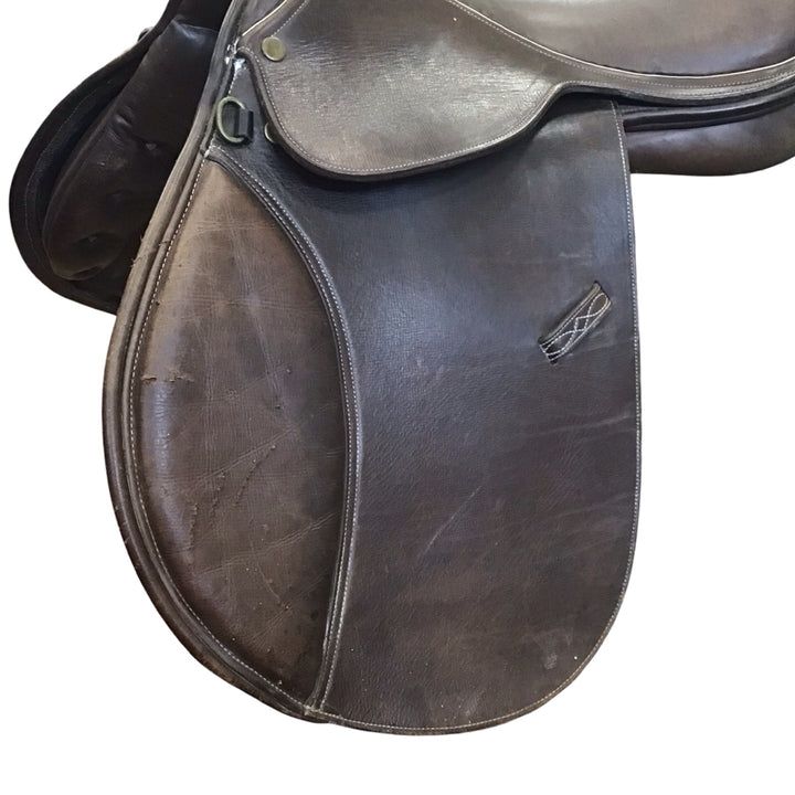 18" No Brand Med/Narrow Used Hunter/Jumper Saddle - H