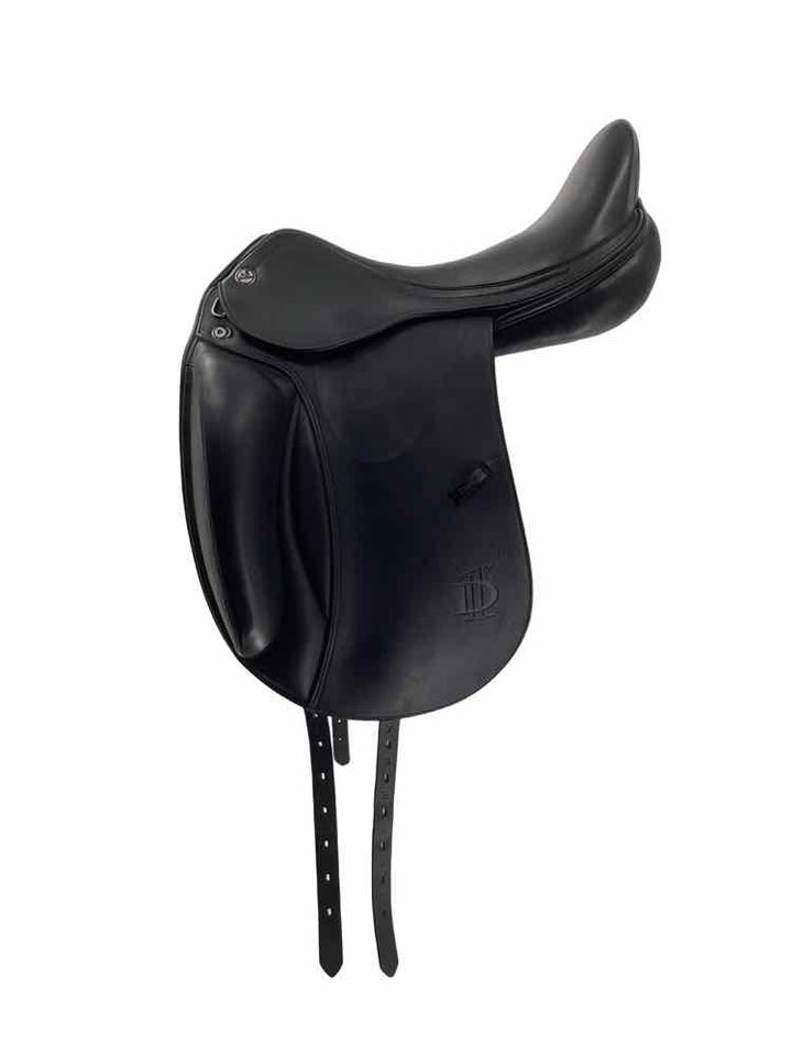 17.5" Prestige used dressage saddle