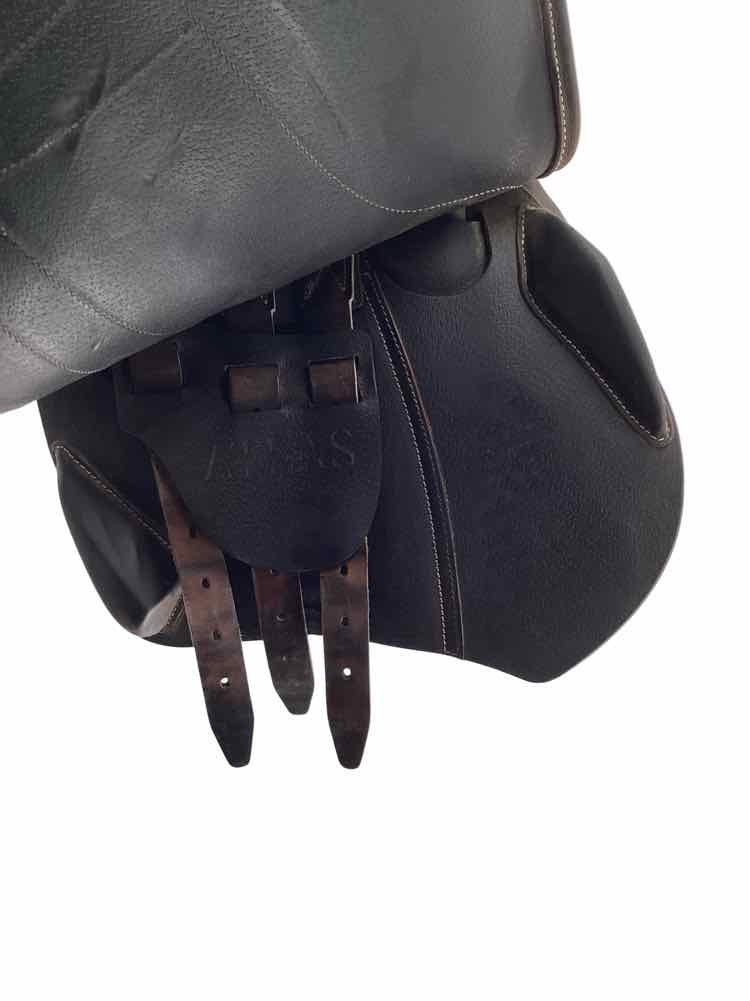 17" Arion Atlas double flap buffalo leather semi custom used jumping saddle with