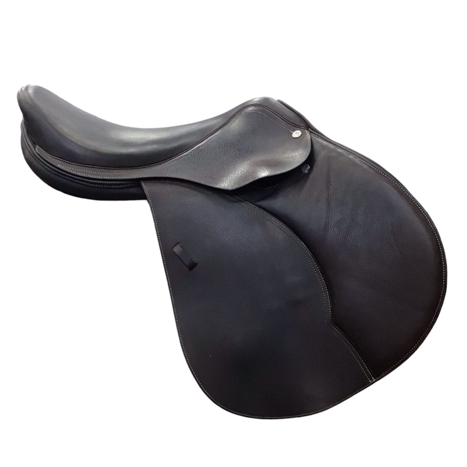 18" Beval Solaris Medium/Wide Used Hunter/Jumper Saddle - H