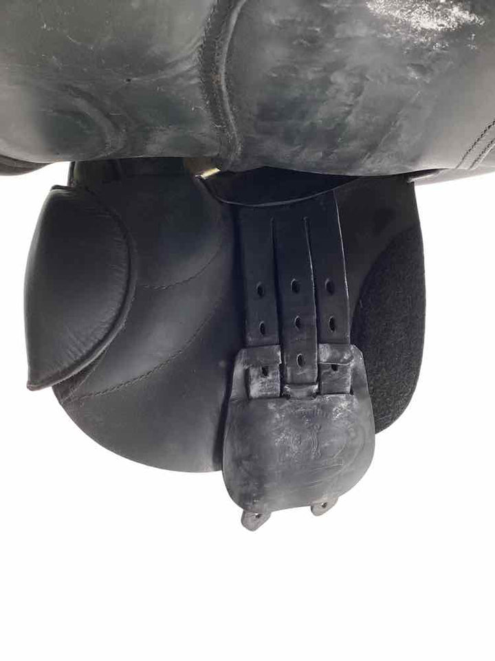 16.5" Jes Ride International used close contact saddle