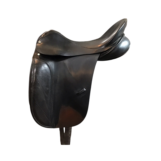 18" Centaur Medium Tree Used Dressage Saddle - C