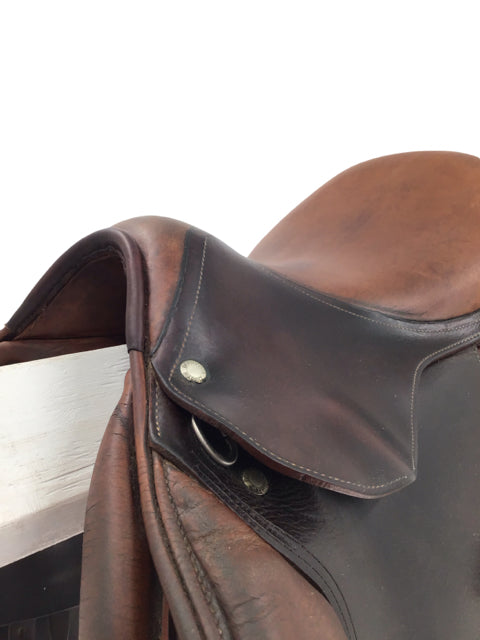 16.5" Devoucoux used close contact saddle B