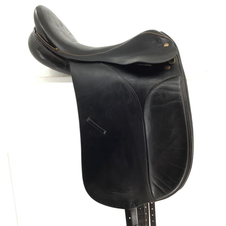 16" Crosby used dressage saddle B