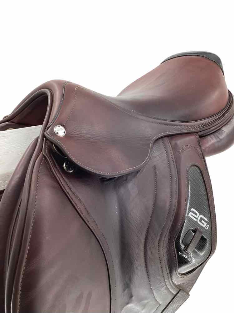17" CWD used close contact saddle B
