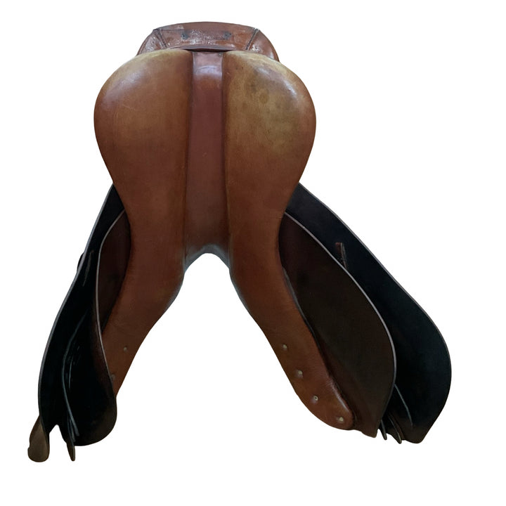 17" Unbranded Medium Used Hunter/Jumper Saddle