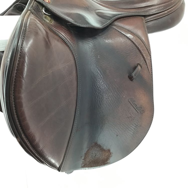 17" Prestige Meridith used close contact jumping saddle B