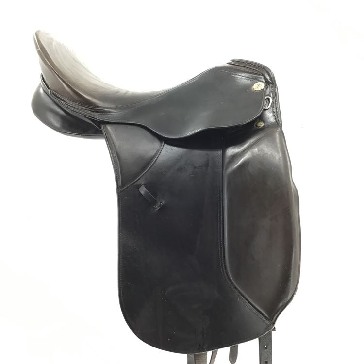 17.5" Kieffer Wein DL used dressage saddle B