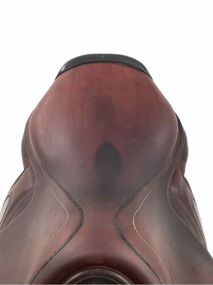 17" CWD used close contact saddle B
