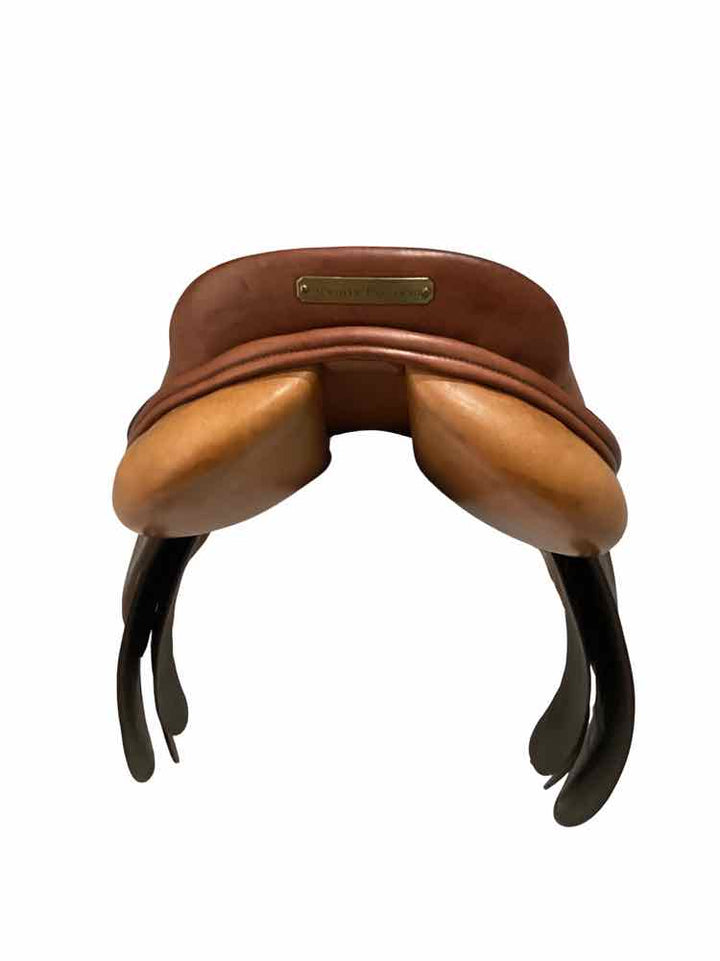 17" Pessoa used close contact saddle B