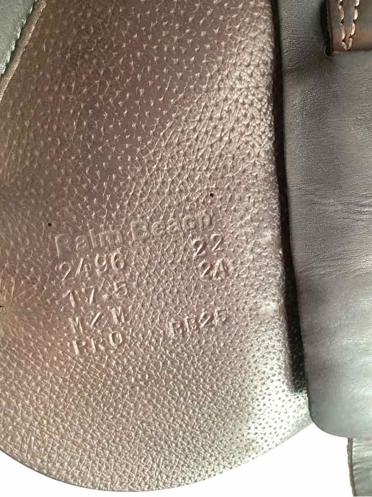 17.5" Voltaire Palm Beach used close contact saddle