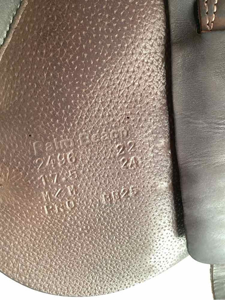 17.5" Voltaire Palm Beach used close contact saddle