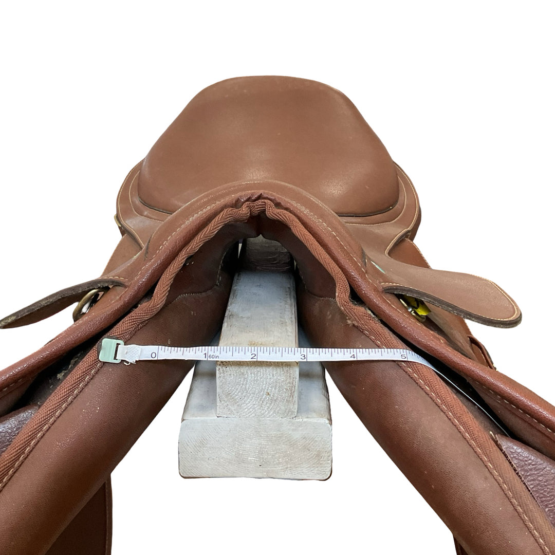 17.5" Wintec Adjustable Used Hunter/Jumper Saddle