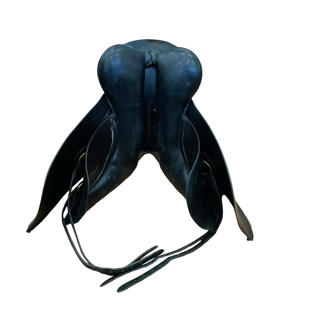 17" Hulsebos Narrow Used Dressage Saddle
